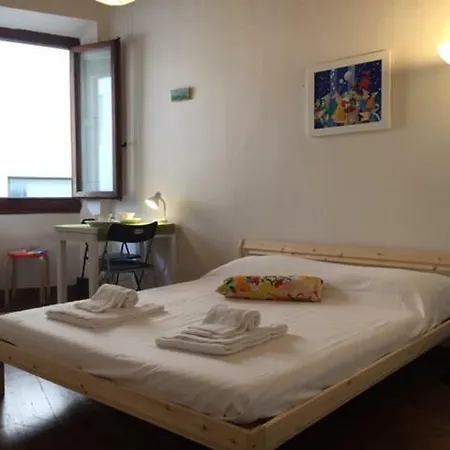 Apartment Volta Dei Tintori Apt. River View Wifi Tv